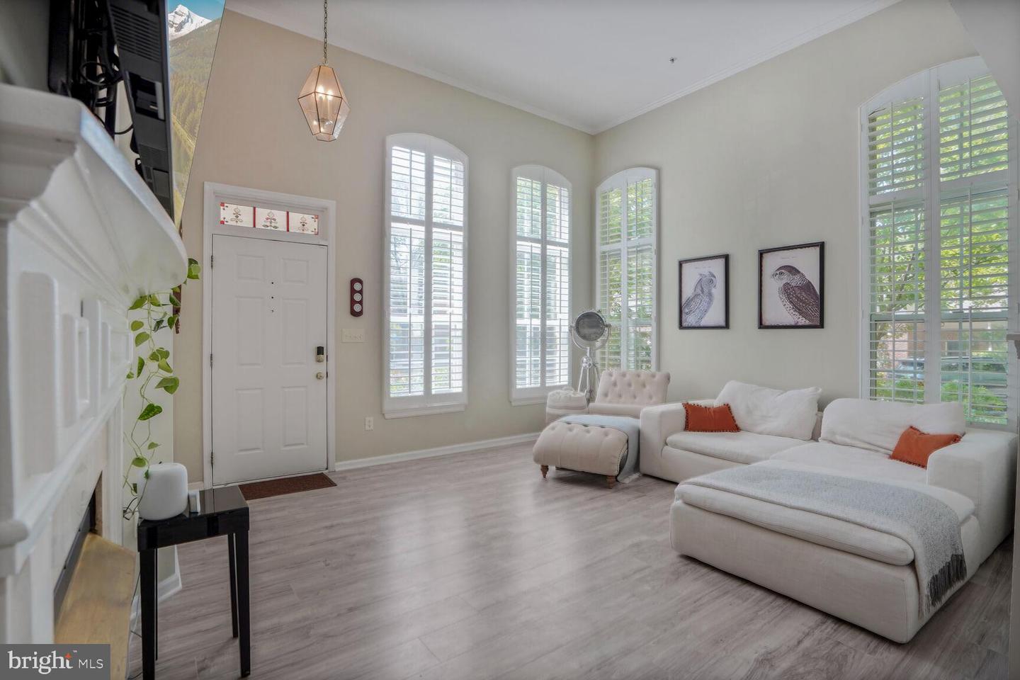 1867 CRESCENT PARK DR #116A, RESTON, Virginia 20190, 2 Bedrooms Bedrooms, ,2 BathroomsBathrooms,Residential,For sale,1867 CRESCENT PARK DR #116A,VAFX2250654 MLS # VAFX2250654