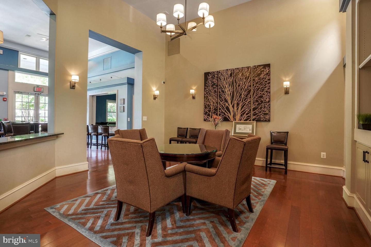 1867 CRESCENT PARK DR #116A, RESTON, Virginia 20190, 2 Bedrooms Bedrooms, ,2 BathroomsBathrooms,Residential,For sale,1867 CRESCENT PARK DR #116A,VAFX2250654 MLS # VAFX2250654