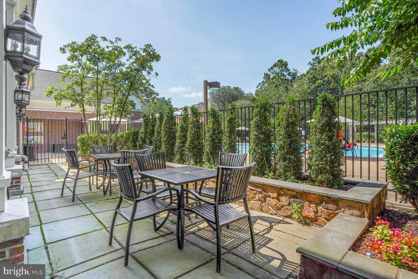 1867 CRESCENT PARK DR #116A, RESTON, Virginia 20190, 2 Bedrooms Bedrooms, ,2 BathroomsBathrooms,Residential,For sale,1867 CRESCENT PARK DR #116A,VAFX2250654 MLS # VAFX2250654