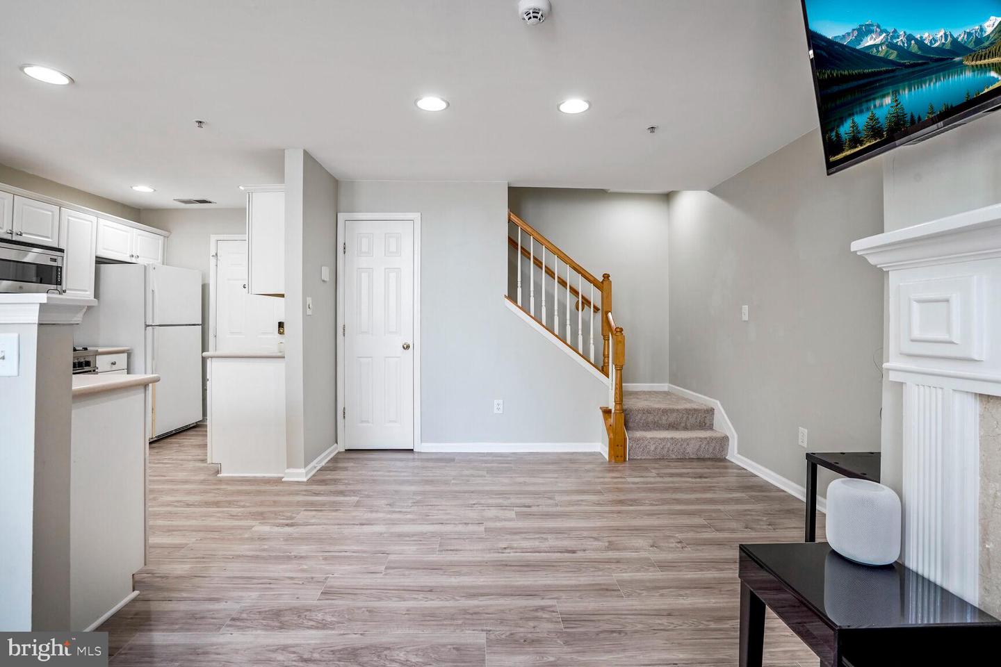 1867 CRESCENT PARK DR #116A, RESTON, Virginia 20190, 2 Bedrooms Bedrooms, ,2 BathroomsBathrooms,Residential,For sale,1867 CRESCENT PARK DR #116A,VAFX2250654 MLS # VAFX2250654