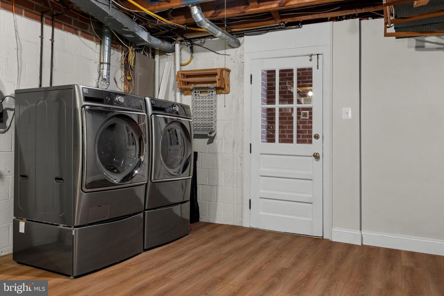 1305 TRINITY DR, ALEXANDRIA, Virginia 22314, 4 Bedrooms Bedrooms, ,3 BathroomsBathrooms,Residential,For sale,1305 TRINITY DR,VAAX2046922 MLS # VAAX2046922