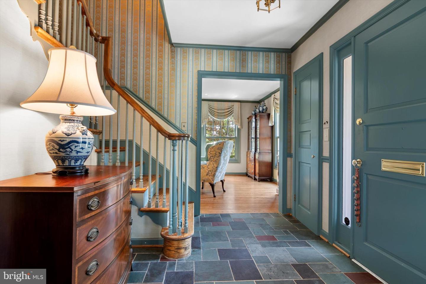 1305 TRINITY DR, ALEXANDRIA, Virginia 22314, 4 Bedrooms Bedrooms, ,3 BathroomsBathrooms,Residential,For sale,1305 TRINITY DR,VAAX2046922 MLS # VAAX2046922