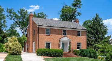 1305 TRINITY DR, ALEXANDRIA, Virginia 22314, 4 Bedrooms Bedrooms, ,3 BathroomsBathrooms,Residential,For sale,1305 TRINITY DR,VAAX2046922 MLS # VAAX2046922