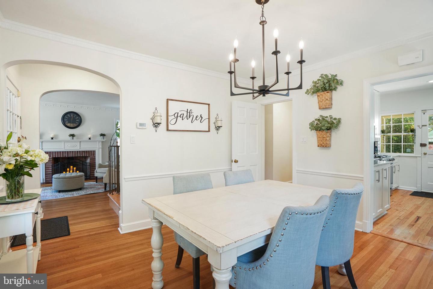 2833 NORTHAMPTON ST NW, WASHINGTON, District Of Columbia 20015, 3 Bedrooms Bedrooms, ,3 BathroomsBathrooms,Residential,For sale,2833 NORTHAMPTON ST NW,DCDC2207808 MLS # DCDC2207808