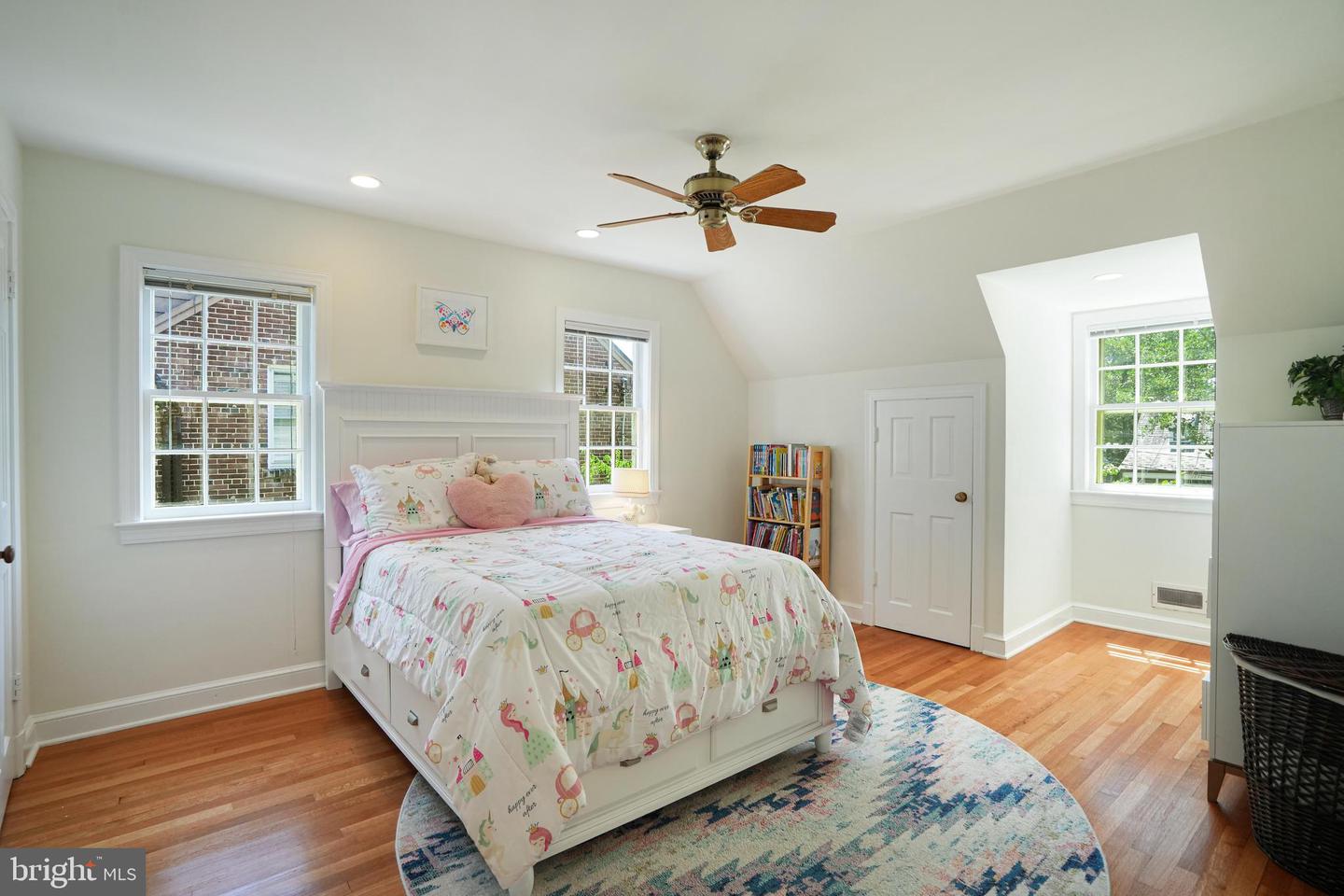 2833 NORTHAMPTON ST NW, WASHINGTON, District Of Columbia 20015, 3 Bedrooms Bedrooms, ,3 BathroomsBathrooms,Residential,For sale,2833 NORTHAMPTON ST NW,DCDC2207808 MLS # DCDC2207808