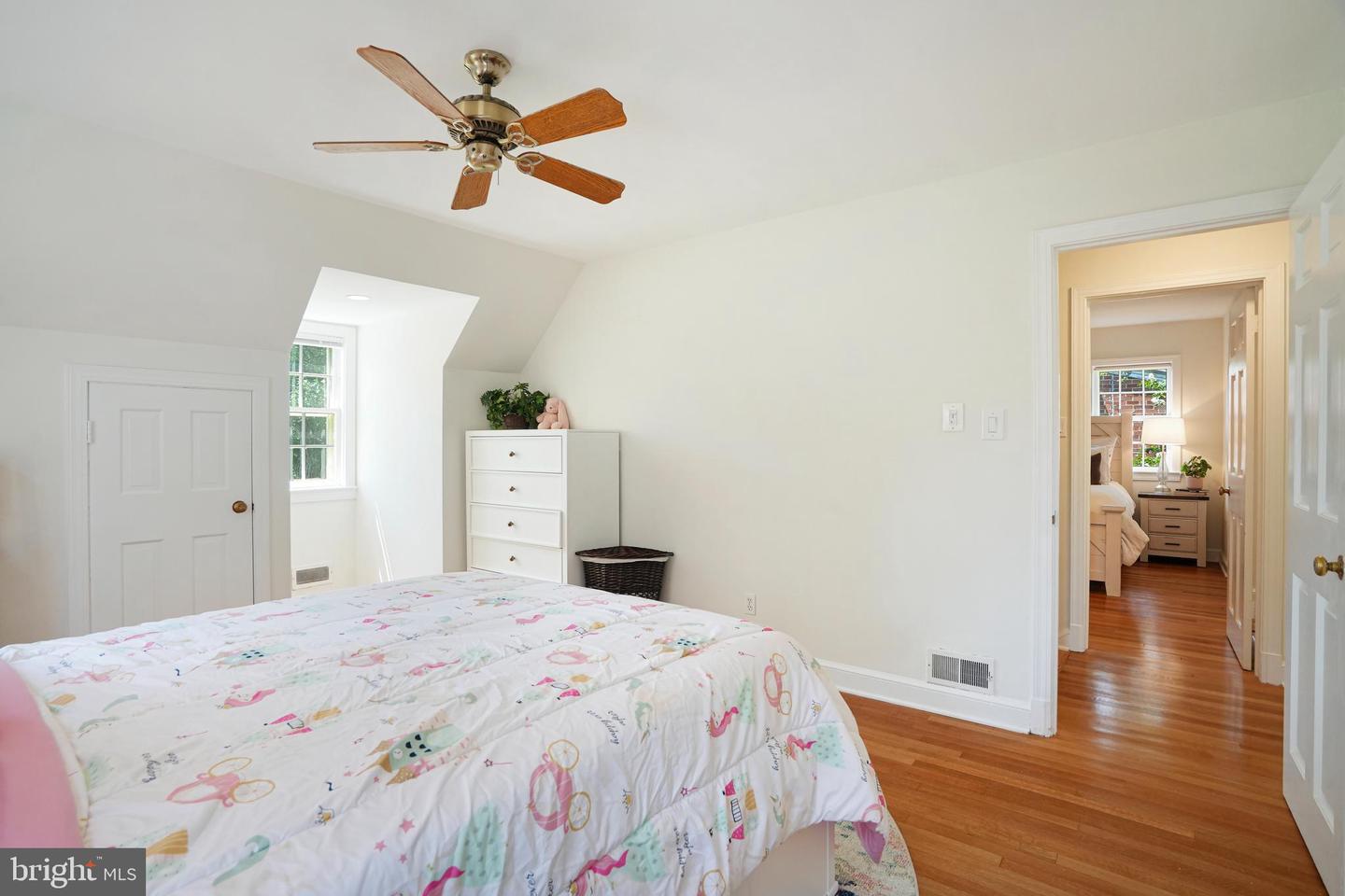 2833 NORTHAMPTON ST NW, WASHINGTON, District Of Columbia 20015, 3 Bedrooms Bedrooms, ,3 BathroomsBathrooms,Residential,For sale,2833 NORTHAMPTON ST NW,DCDC2207808 MLS # DCDC2207808