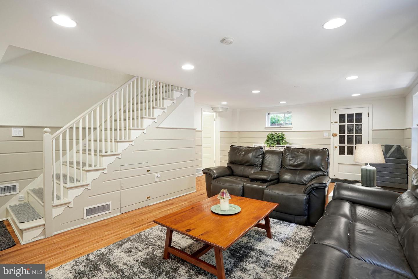 2833 NORTHAMPTON ST NW, WASHINGTON, District Of Columbia 20015, 3 Bedrooms Bedrooms, ,3 BathroomsBathrooms,Residential,For sale,2833 NORTHAMPTON ST NW,DCDC2207808 MLS # DCDC2207808