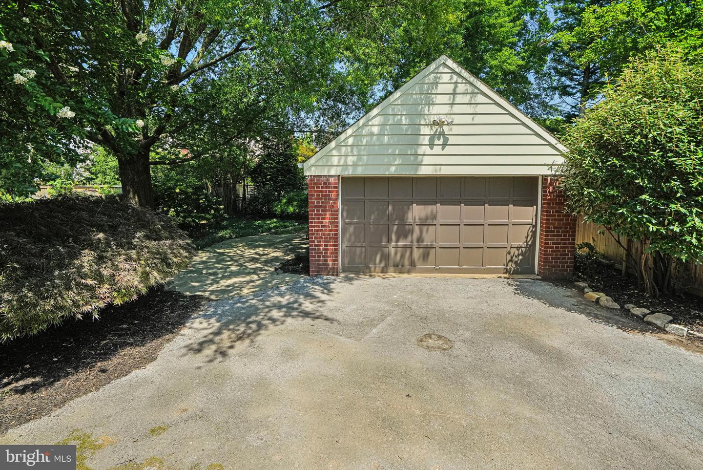 2833 NORTHAMPTON ST NW, WASHINGTON, District Of Columbia 20015, 3 Bedrooms Bedrooms, ,3 BathroomsBathrooms,Residential,For sale,2833 NORTHAMPTON ST NW,DCDC2207808 MLS # DCDC2207808