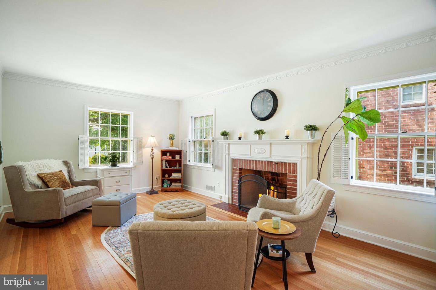 2833 NORTHAMPTON ST NW, WASHINGTON, District Of Columbia 20015, 3 Bedrooms Bedrooms, ,3 BathroomsBathrooms,Residential,For sale,2833 NORTHAMPTON ST NW,DCDC2207808 MLS # DCDC2207808
