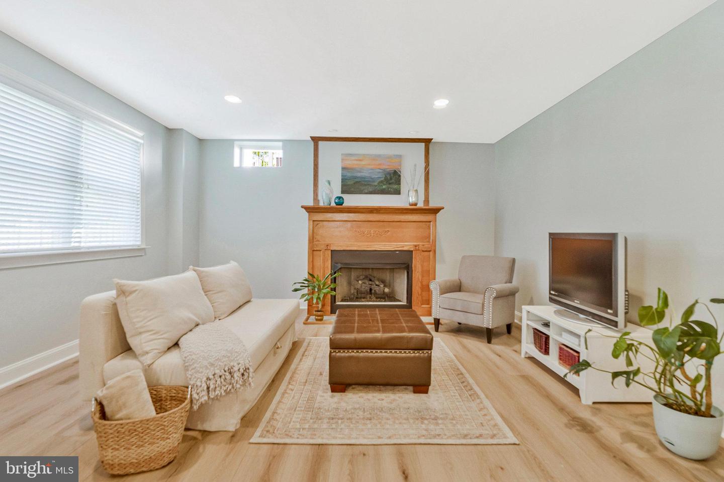 43485 FOXGROVE CT, ASHBURN, Virginia 20147, 4 Bedrooms Bedrooms, ,4 BathroomsBathrooms,Residential,For sale,43485 FOXGROVE CT,VALO2100536 MLS # VALO2100536