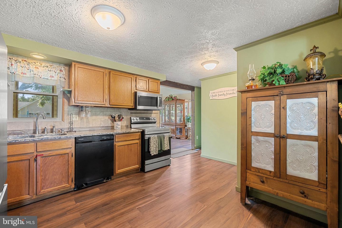 381 YOUNGS DR, FRONT ROYAL, Virginia 22630, 2 Bedrooms Bedrooms, ,2 BathroomsBathrooms,Residential,For sale,381 YOUNGS DR,VAWR2011578 MLS # VAWR2011578