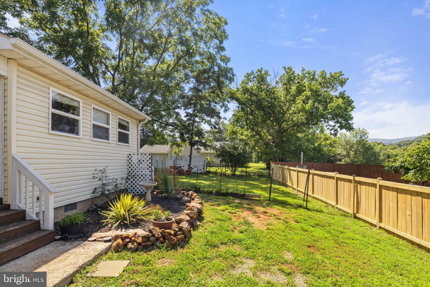 381 YOUNGS DR, FRONT ROYAL, Virginia 22630, 2 Bedrooms Bedrooms, ,2 BathroomsBathrooms,Residential,For sale,381 YOUNGS DR,VAWR2011578 MLS # VAWR2011578