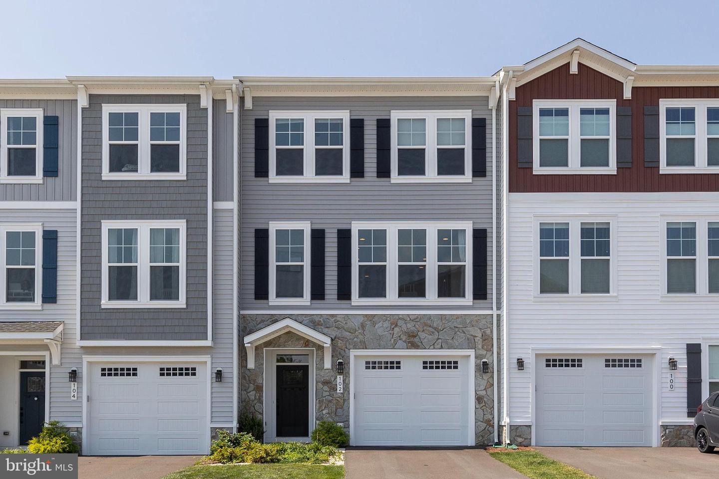 102 PHACELIA WAY, LAKE FREDERICK, Virginia 22630, 3 Bedrooms Bedrooms, ,3 BathroomsBathrooms,Residential,For sale,102 PHACELIA WAY,VAFV2035110 MLS # VAFV2035110