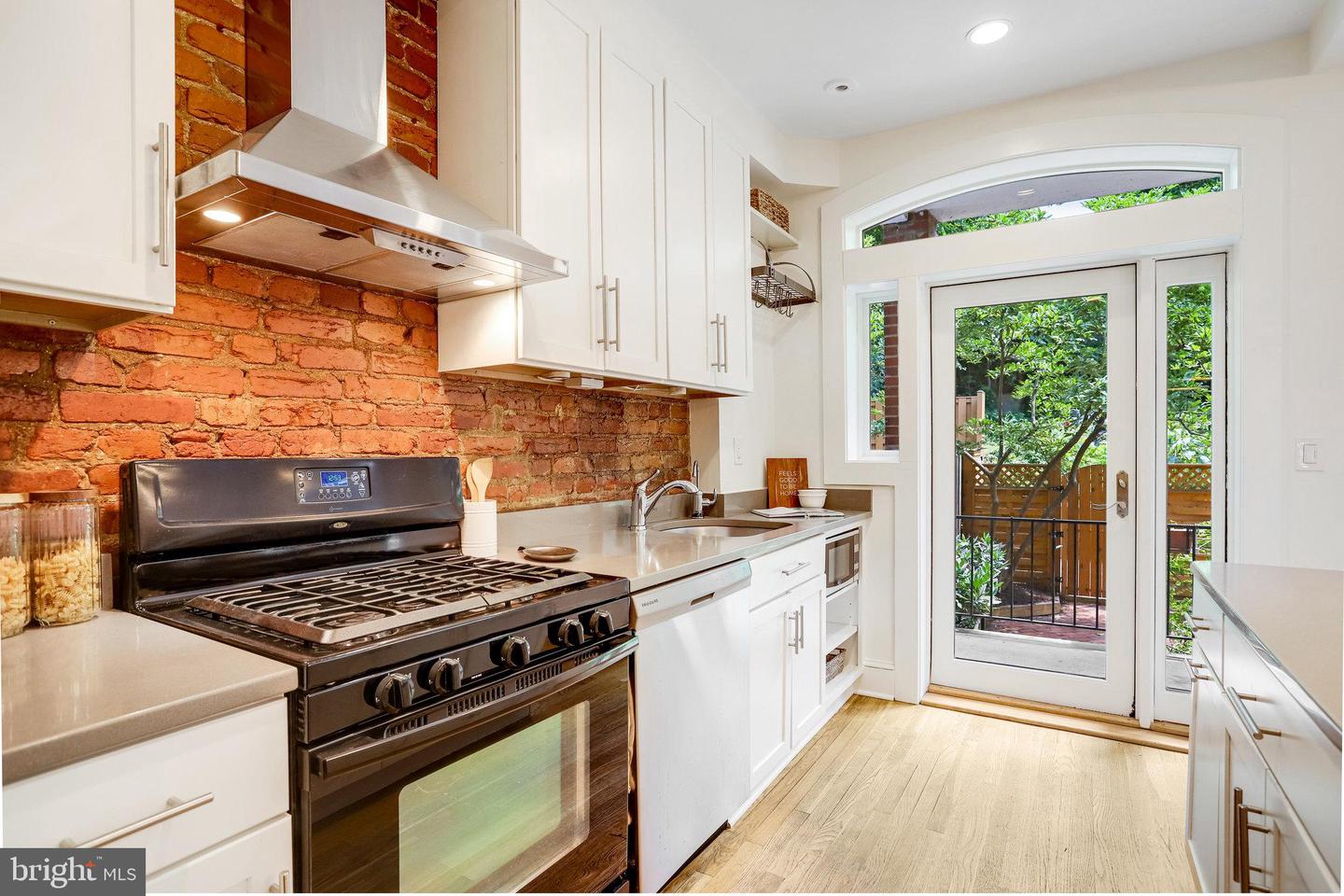 3105 17TH ST NW, WASHINGTON, District Of Columbia 20010, 4 Bedrooms Bedrooms, ,2 BathroomsBathrooms,Residential,For sale,3105 17TH ST NW,DCDC2207800 MLS # DCDC2207800
