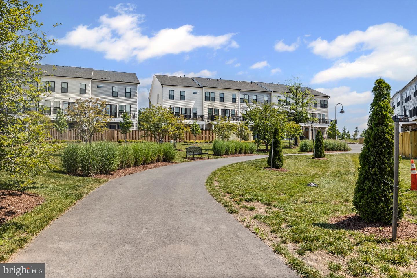 43270 FARRINGDON SQ, ASHBURN, Virginia 20148, 3 Bedrooms Bedrooms, ,2 BathroomsBathrooms,Residential,For sale,43270 FARRINGDON SQ,VALO2100458 MLS # VALO2100458