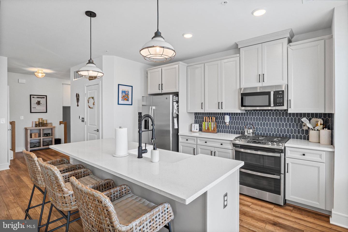 43270 FARRINGDON SQ, ASHBURN, Virginia 20148, 3 Bedrooms Bedrooms, ,2 BathroomsBathrooms,Residential,For sale,43270 FARRINGDON SQ,VALO2100458 MLS # VALO2100458