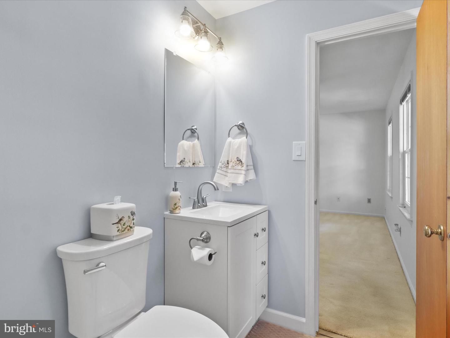 4714 38TH PL N, ARLINGTON, Virginia 22207, 5 Bedrooms Bedrooms, ,3 BathroomsBathrooms,Residential,For sale,4714 38TH PL N,VAAR2059830 MLS # VAAR2059830