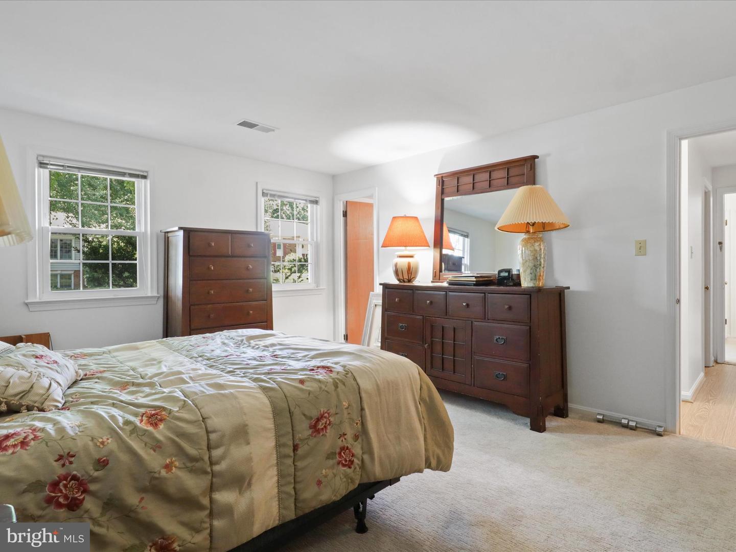 4714 38TH PL N, ARLINGTON, Virginia 22207, 5 Bedrooms Bedrooms, ,3 BathroomsBathrooms,Residential,For sale,4714 38TH PL N,VAAR2059830 MLS # VAAR2059830