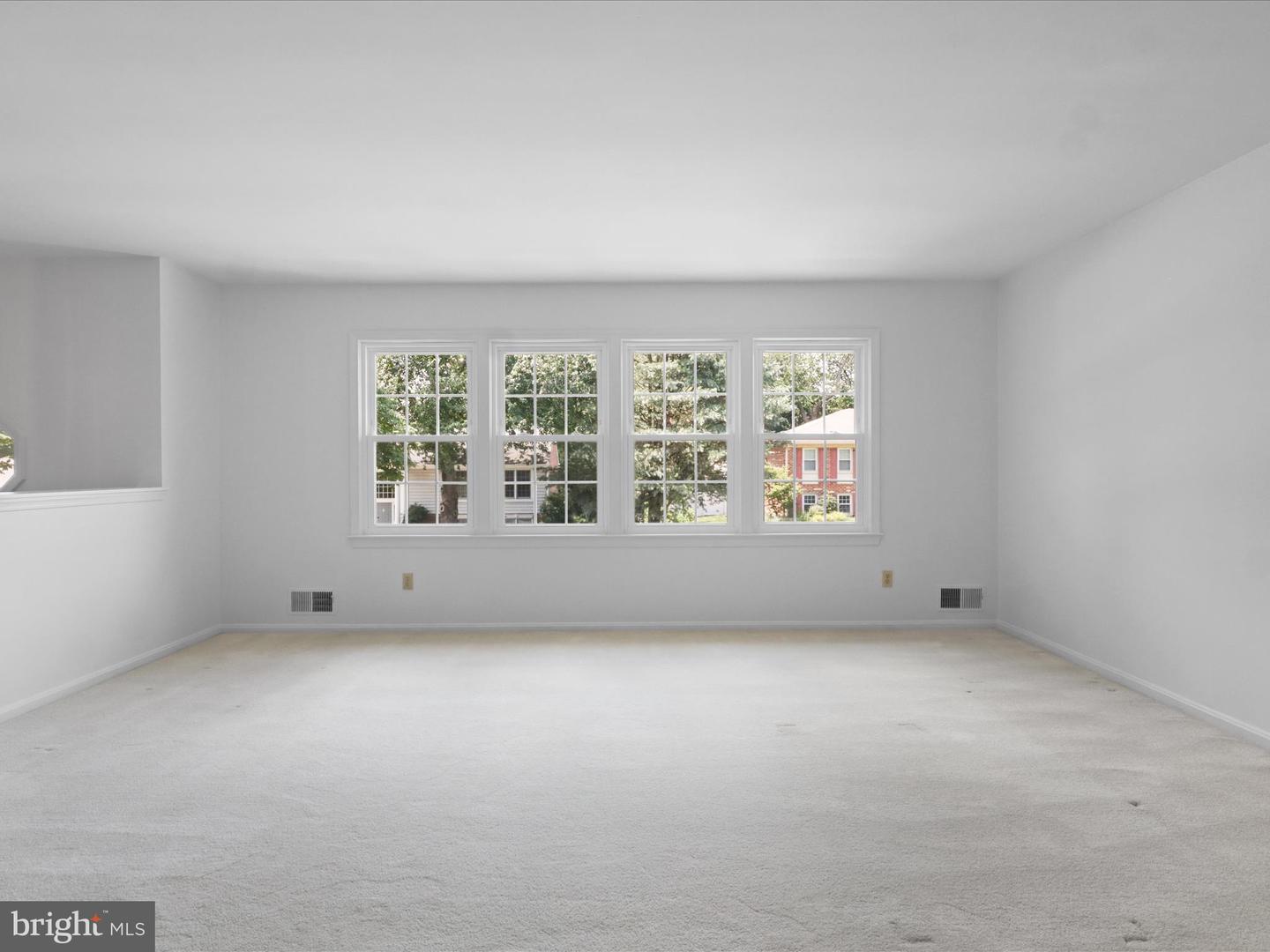 4714 38TH PL N, ARLINGTON, Virginia 22207, 5 Bedrooms Bedrooms, ,3 BathroomsBathrooms,Residential,For sale,4714 38TH PL N,VAAR2059830 MLS # VAAR2059830