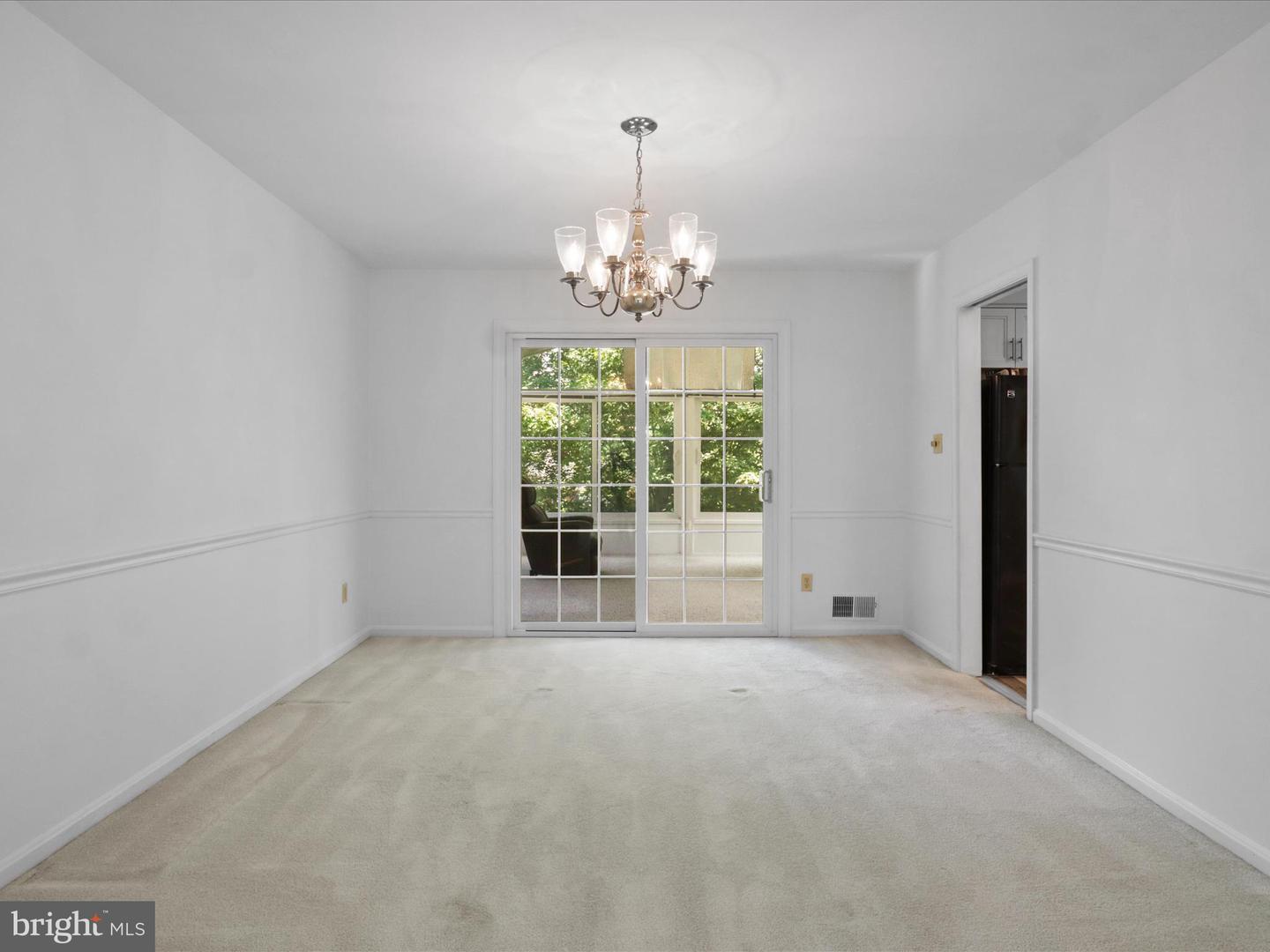 4714 38TH PL N, ARLINGTON, Virginia 22207, 5 Bedrooms Bedrooms, ,3 BathroomsBathrooms,Residential,For sale,4714 38TH PL N,VAAR2059830 MLS # VAAR2059830