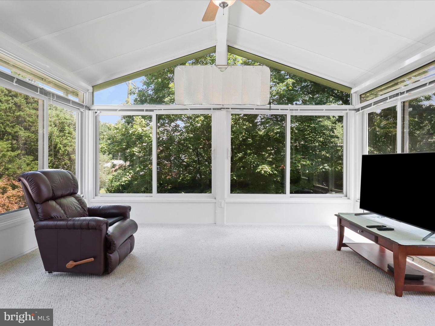 4714 38TH PL N, ARLINGTON, Virginia 22207, 5 Bedrooms Bedrooms, ,3 BathroomsBathrooms,Residential,For sale,4714 38TH PL N,VAAR2059830 MLS # VAAR2059830