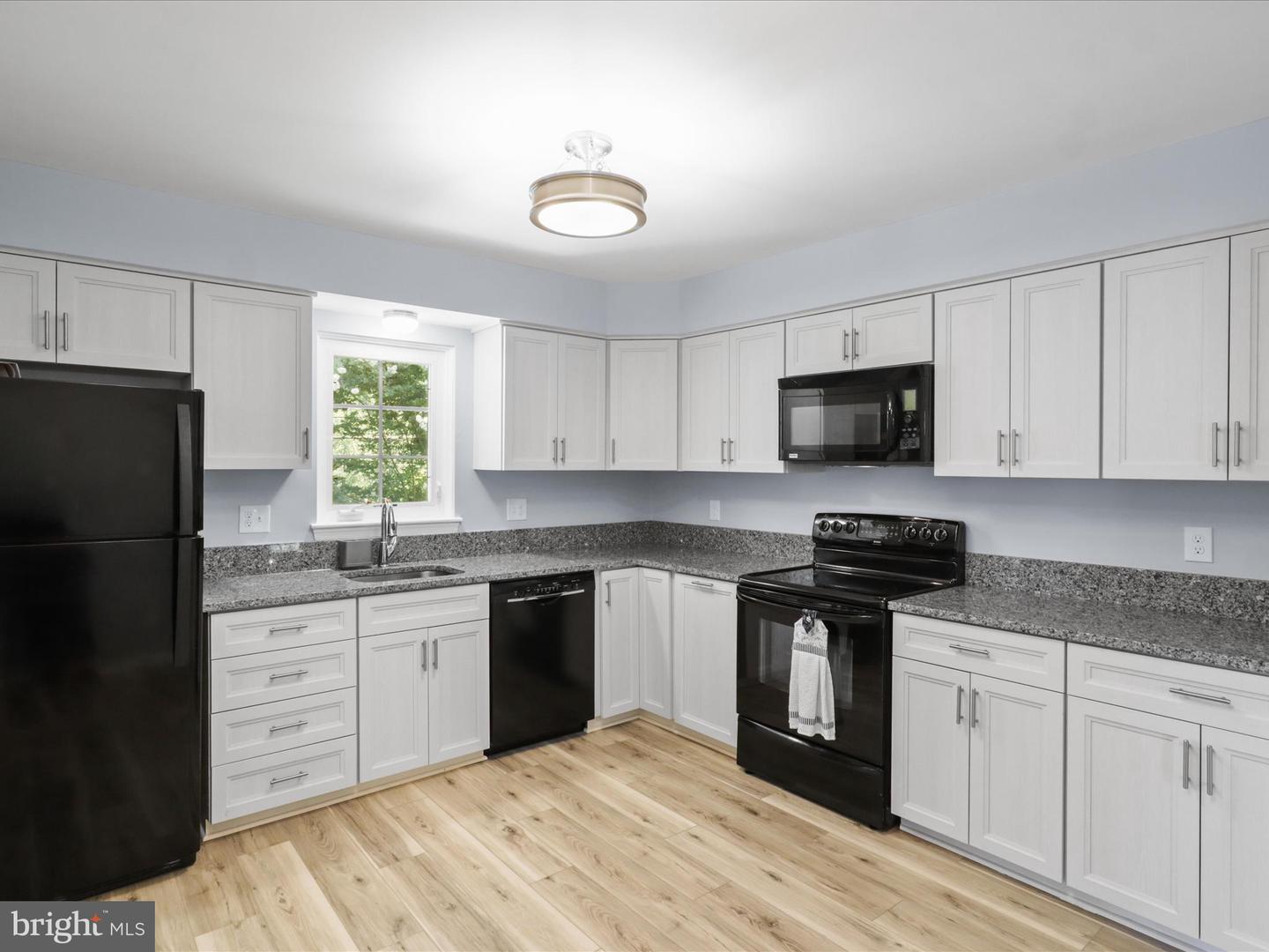 4714 38TH PL N, ARLINGTON, Virginia 22207, 5 Bedrooms Bedrooms, ,3 BathroomsBathrooms,Residential,For sale,4714 38TH PL N,VAAR2059830 MLS # VAAR2059830