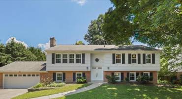 4714 38TH PL N, ARLINGTON, Virginia 22207, 5 Bedrooms Bedrooms, ,3 BathroomsBathrooms,Residential,For sale,4714 38TH PL N,VAAR2059830 MLS # VAAR2059830