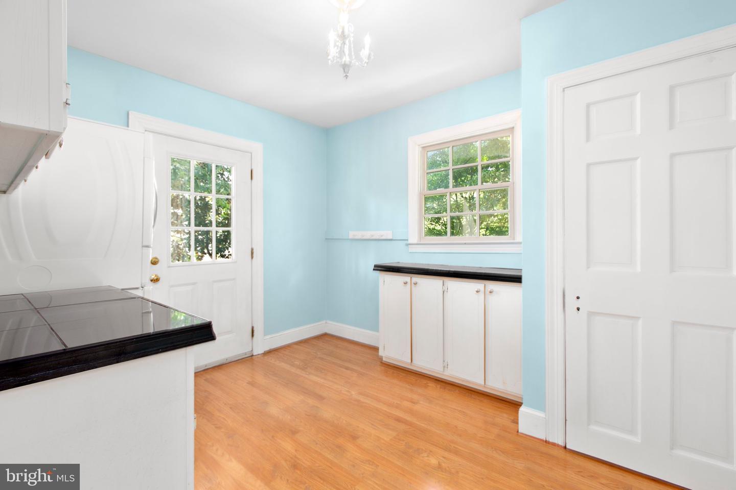 1217 BRENT ST, FREDERICKSBURG, Virginia 22401, 4 Bedrooms Bedrooms, ,3 BathroomsBathrooms,Residential,For sale,1217 BRENT ST,VAFB2008494 MLS # VAFB2008494
