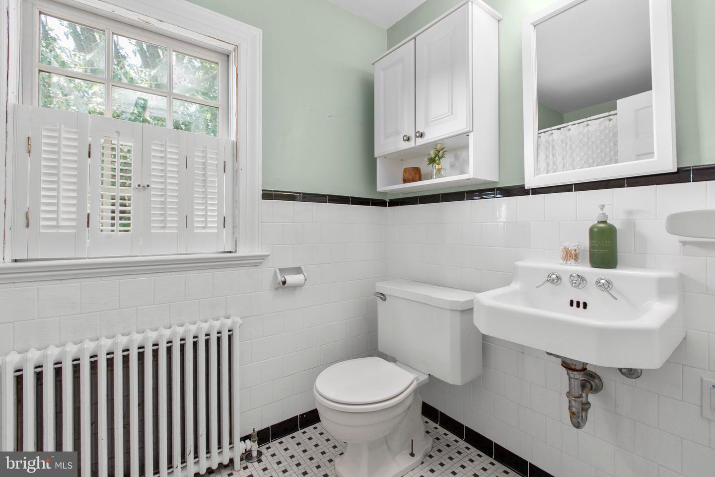 1217 BRENT ST, FREDERICKSBURG, Virginia 22401, 4 Bedrooms Bedrooms, ,3 BathroomsBathrooms,Residential,For sale,1217 BRENT ST,VAFB2008494 MLS # VAFB2008494