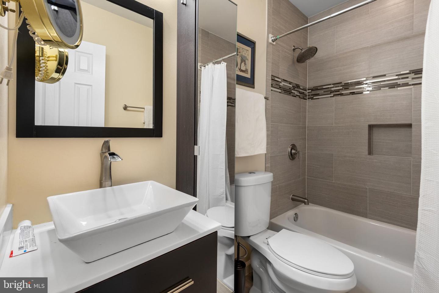 5713 4TH ST NW, WASHINGTON, District Of Columbia 20011, 4 Bedrooms Bedrooms, 8 Rooms Rooms,3 BathroomsBathrooms,Residential,For sale,5713 4TH ST NW,DCDC2207692 MLS # DCDC2207692