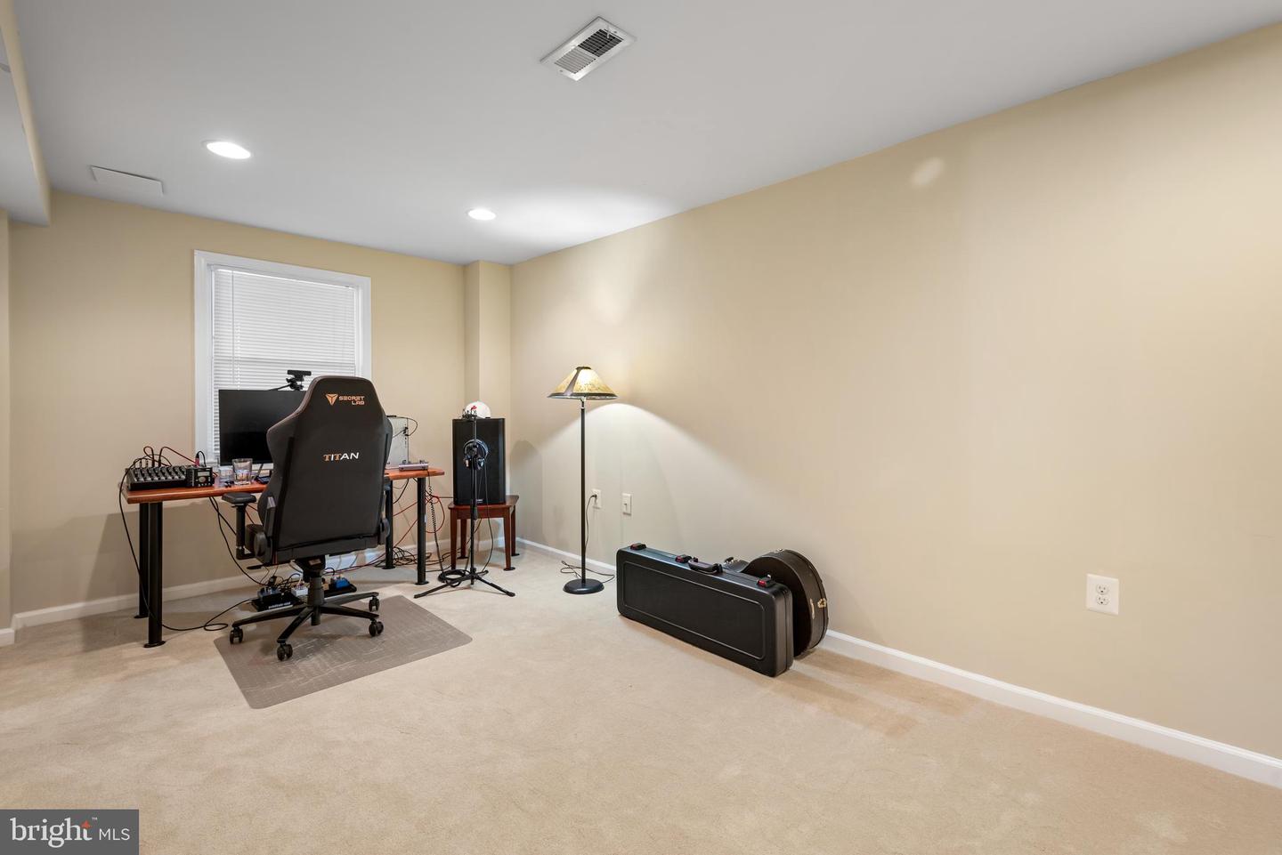 5713 4TH ST NW, WASHINGTON, District Of Columbia 20011, 4 Bedrooms Bedrooms, 8 Rooms Rooms,3 BathroomsBathrooms,Residential,For sale,5713 4TH ST NW,DCDC2207692 MLS # DCDC2207692