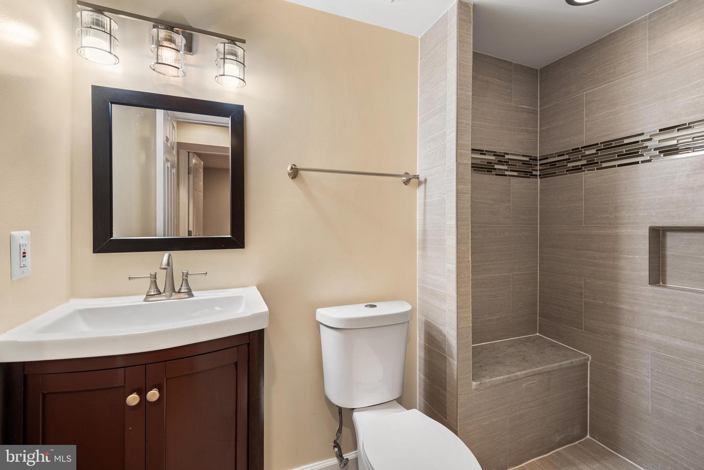 5713 4TH ST NW, WASHINGTON, District Of Columbia 20011, 4 Bedrooms Bedrooms, 8 Rooms Rooms,3 BathroomsBathrooms,Residential,For sale,5713 4TH ST NW,DCDC2207692 MLS # DCDC2207692