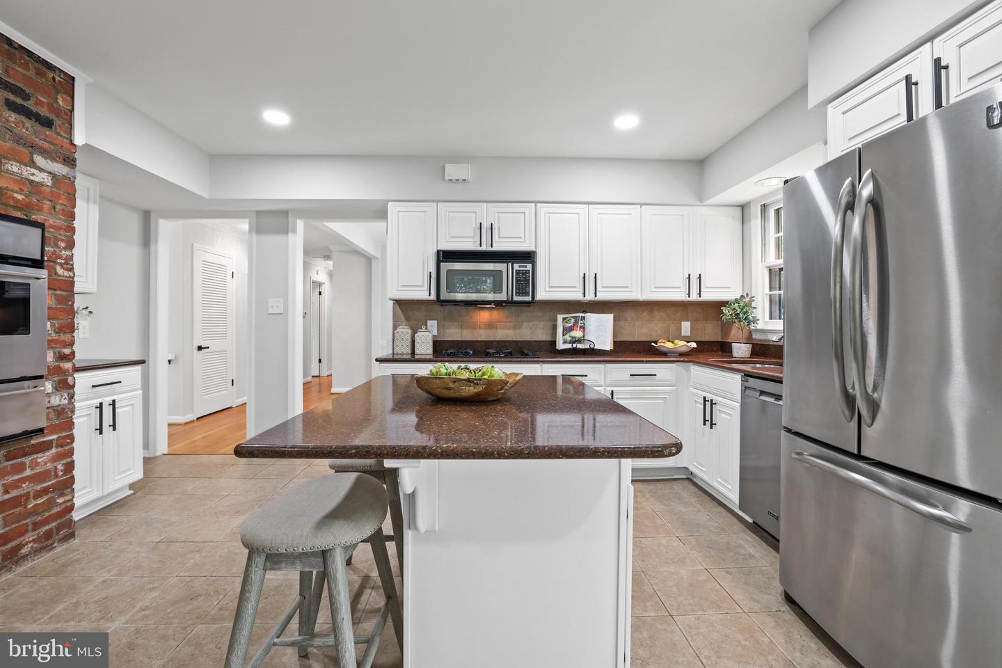 906 DANTON LN, ALEXANDRIA, Virginia 22308, 5 Bedrooms Bedrooms, ,3 BathroomsBathrooms,Residential,For sale,906 DANTON LN,VAFX2250582 MLS # VAFX2250582