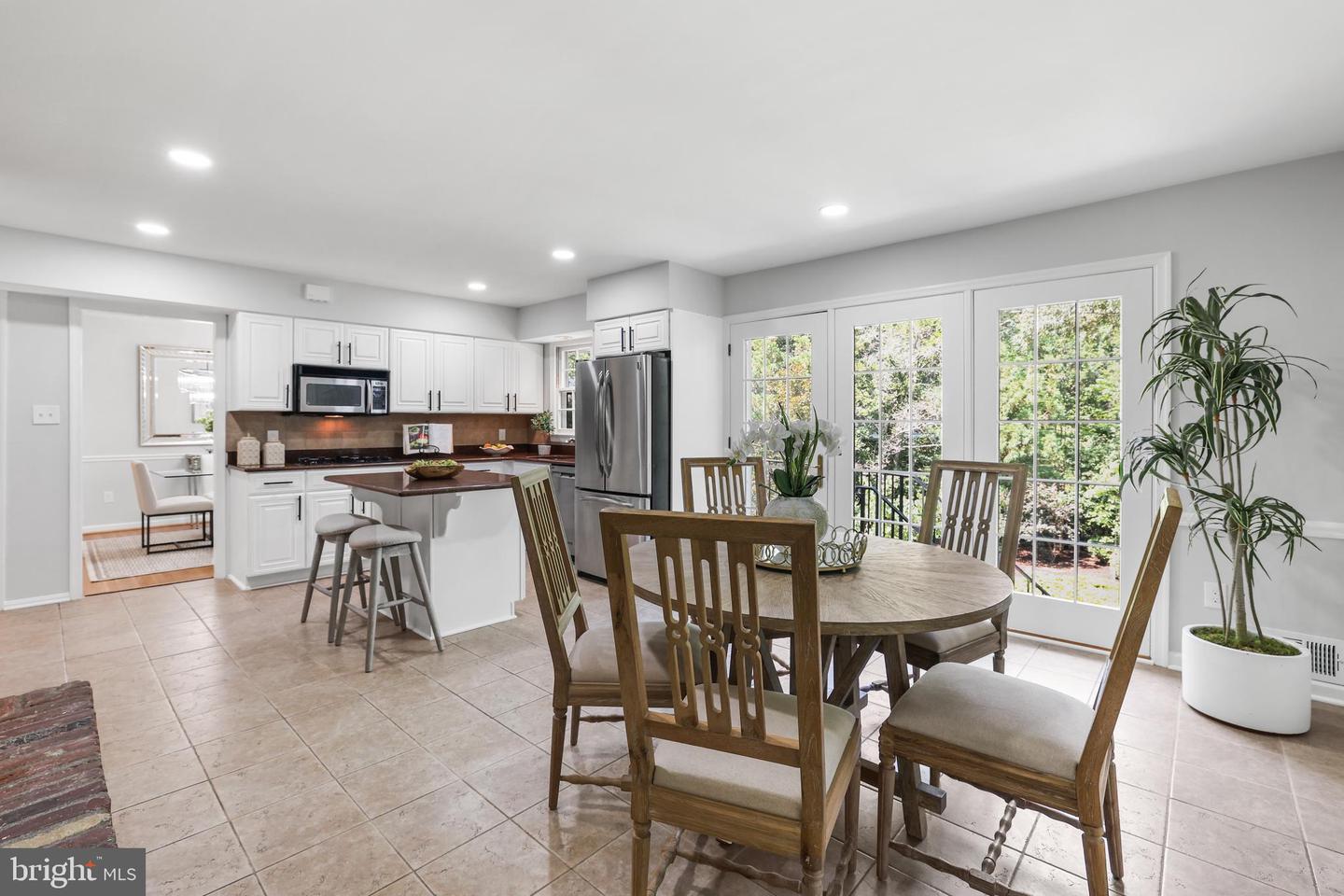 906 DANTON LN, ALEXANDRIA, Virginia 22308, 5 Bedrooms Bedrooms, ,3 BathroomsBathrooms,Residential,For sale,906 DANTON LN,VAFX2250582 MLS # VAFX2250582