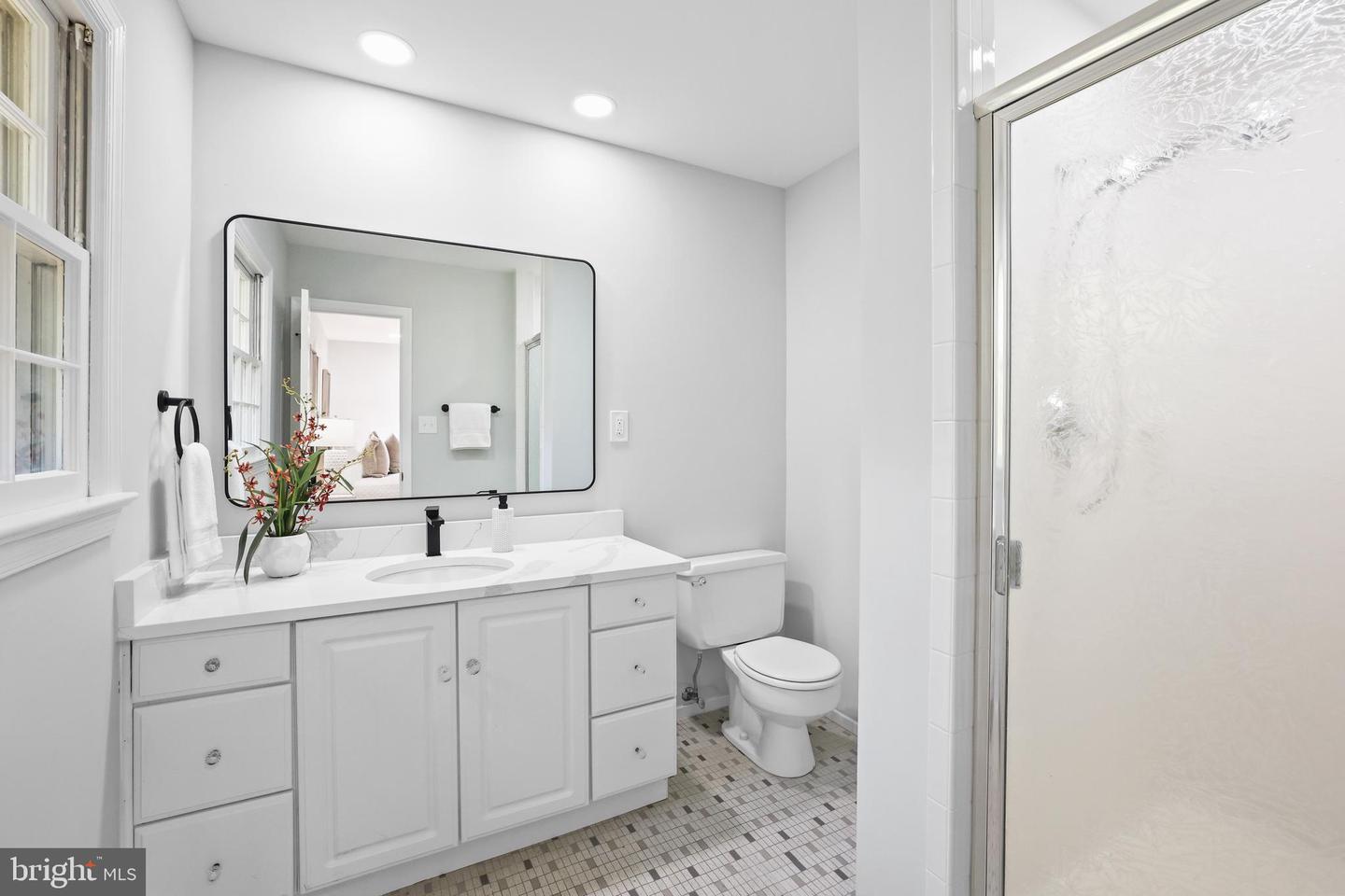 906 DANTON LN, ALEXANDRIA, Virginia 22308, 5 Bedrooms Bedrooms, ,3 BathroomsBathrooms,Residential,For sale,906 DANTON LN,VAFX2250582 MLS # VAFX2250582