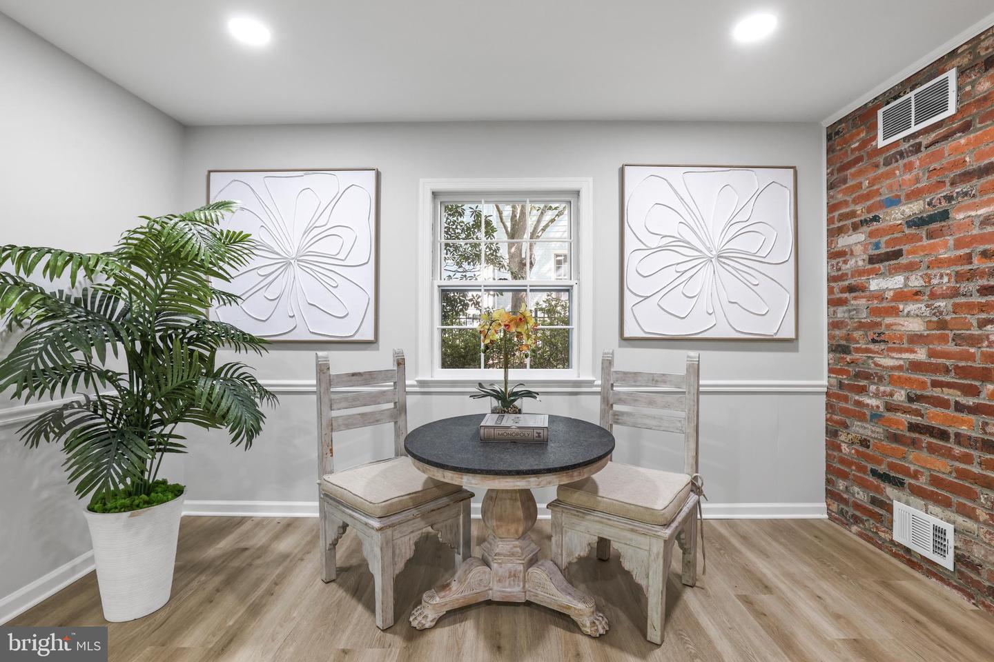 906 DANTON LN, ALEXANDRIA, Virginia 22308, 5 Bedrooms Bedrooms, ,3 BathroomsBathrooms,Residential,For sale,906 DANTON LN,VAFX2250582 MLS # VAFX2250582