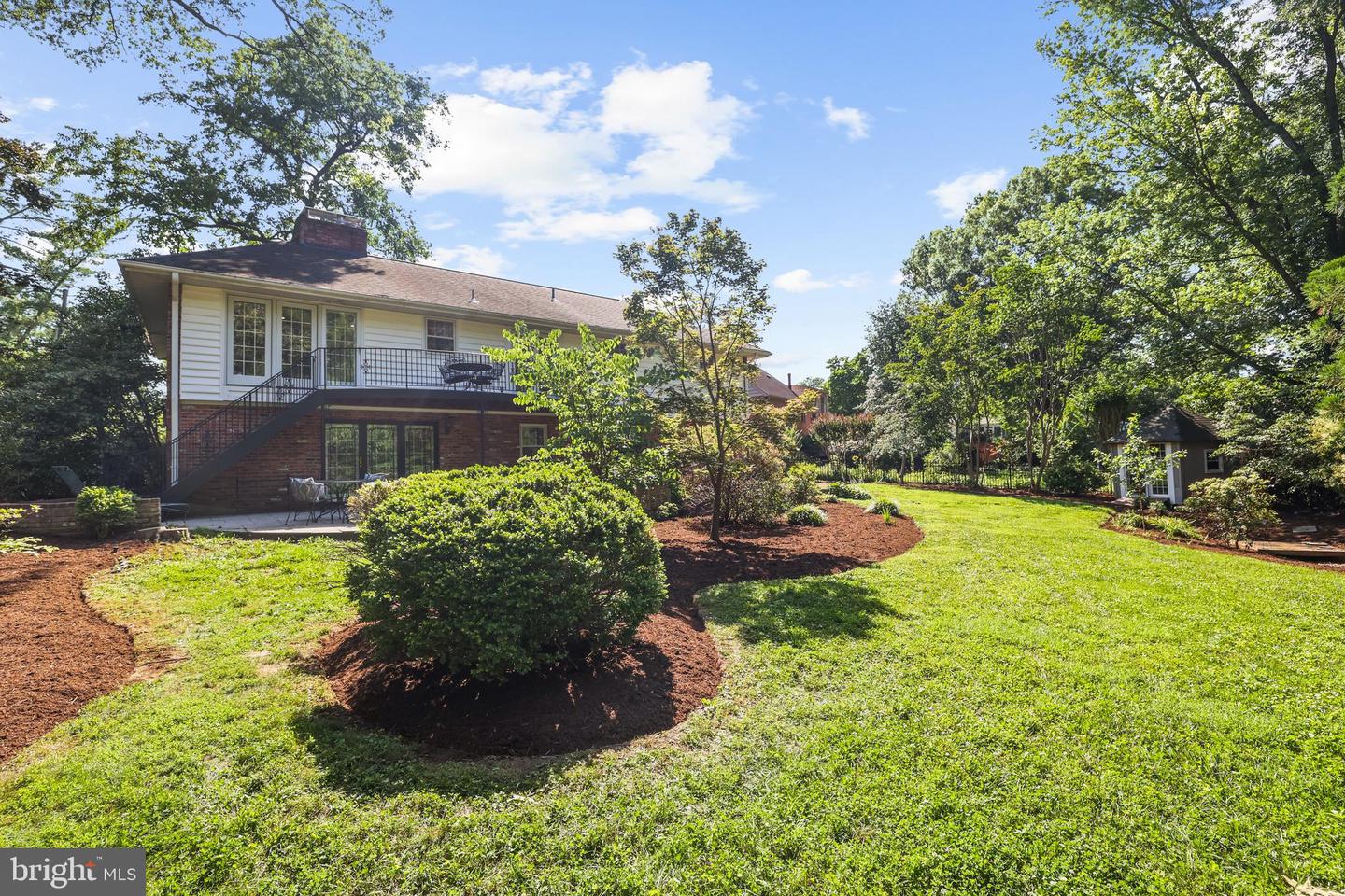 906 DANTON LN, ALEXANDRIA, Virginia 22308, 5 Bedrooms Bedrooms, ,3 BathroomsBathrooms,Residential,For sale,906 DANTON LN,VAFX2250582 MLS # VAFX2250582