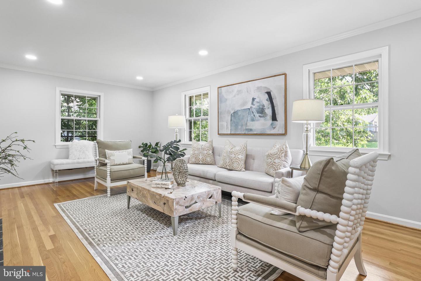 906 DANTON LN, ALEXANDRIA, Virginia 22308, 5 Bedrooms Bedrooms, ,3 BathroomsBathrooms,Residential,For sale,906 DANTON LN,VAFX2250582 MLS # VAFX2250582