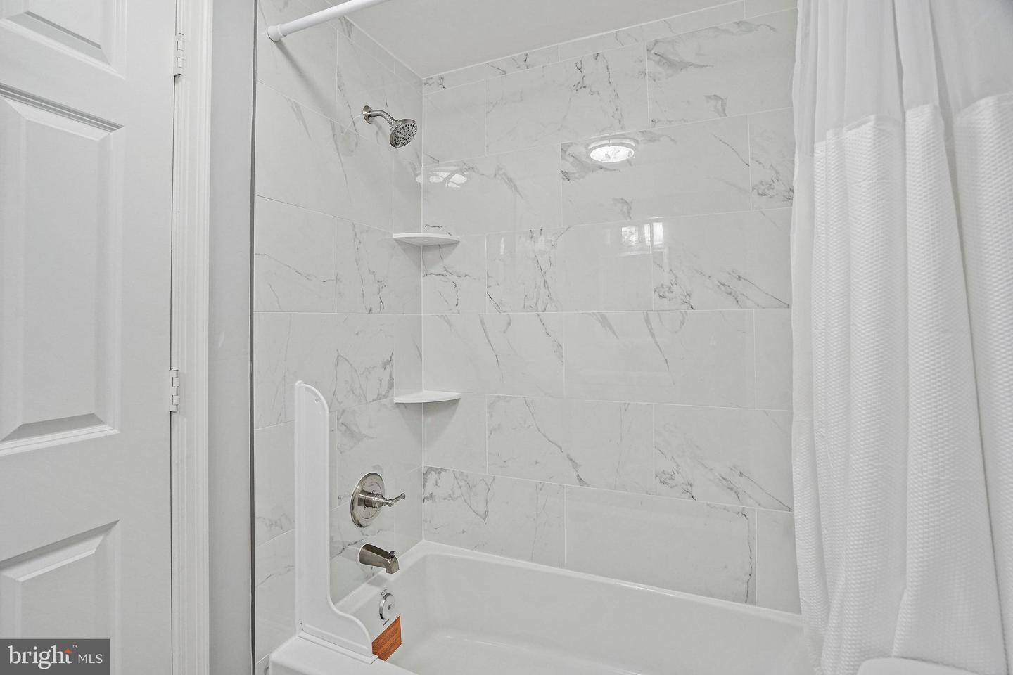 1420 CLIFTON ST NW #208, WASHINGTON, District Of Columbia 20009, 2 Bedrooms Bedrooms, ,1 BathroomBathrooms,Residential,For sale,1420 CLIFTON ST NW #208,DCDC2207638 MLS # DCDC2207638