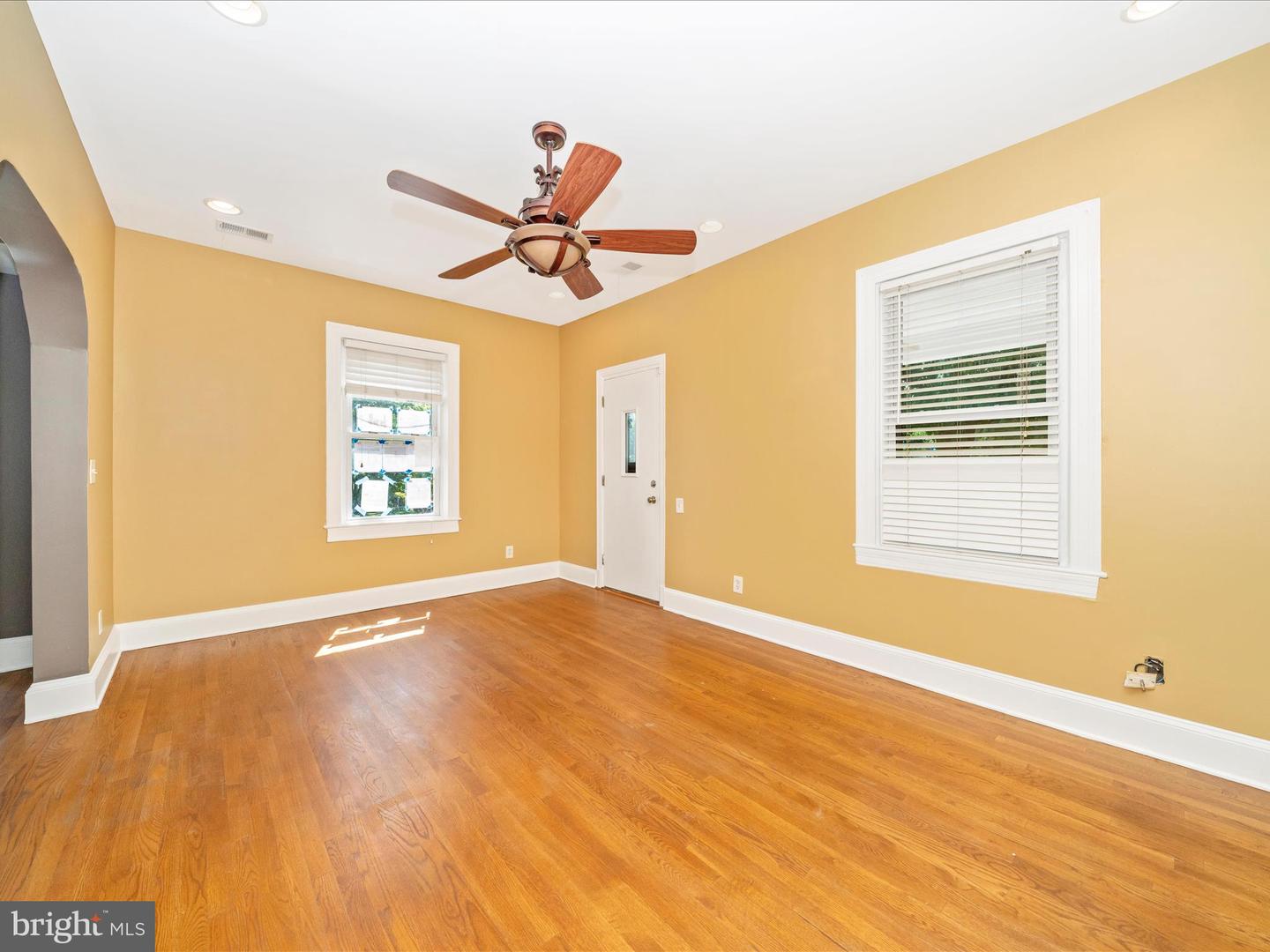 1634 C ST NE, WASHINGTON, District Of Columbia 20002, 4 Bedrooms Bedrooms, ,3 BathroomsBathrooms,Residential,For sale,1634 C ST NE,DCDC2207708 MLS # DCDC2207708
