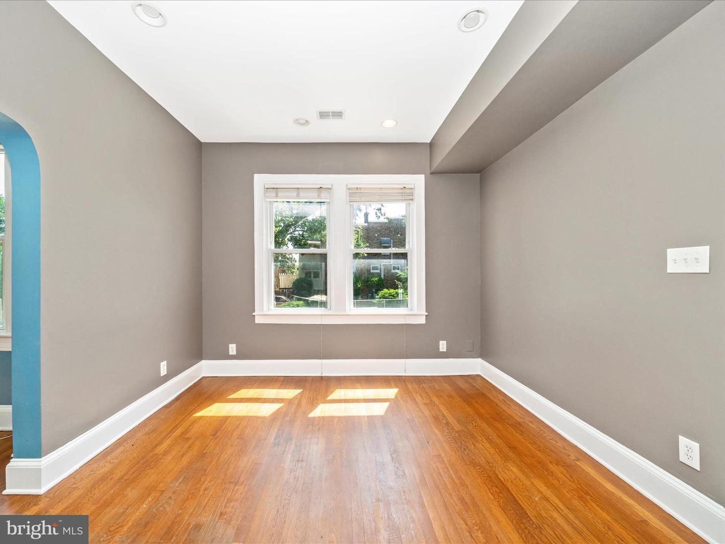 1634 C ST NE, WASHINGTON, District Of Columbia 20002, 4 Bedrooms Bedrooms, ,3 BathroomsBathrooms,Residential,For sale,1634 C ST NE,DCDC2207708 MLS # DCDC2207708