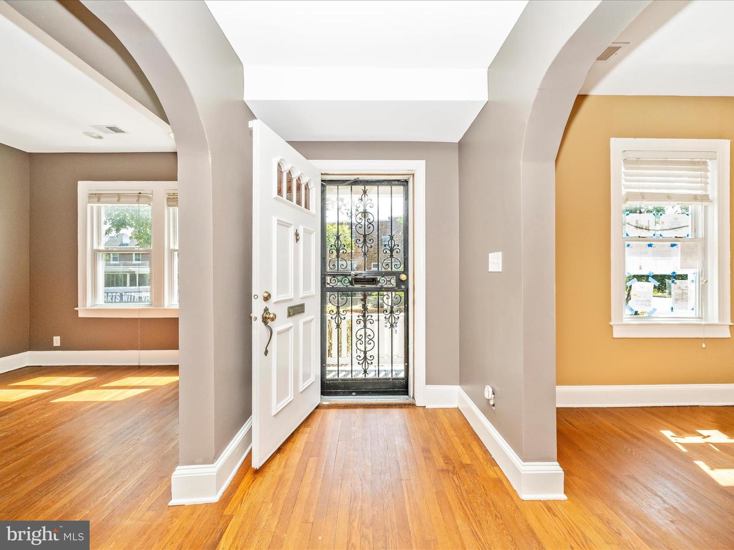 1634 C ST NE, WASHINGTON, District Of Columbia 20002, 4 Bedrooms Bedrooms, ,3 BathroomsBathrooms,Residential,For sale,1634 C ST NE,DCDC2207708 MLS # DCDC2207708