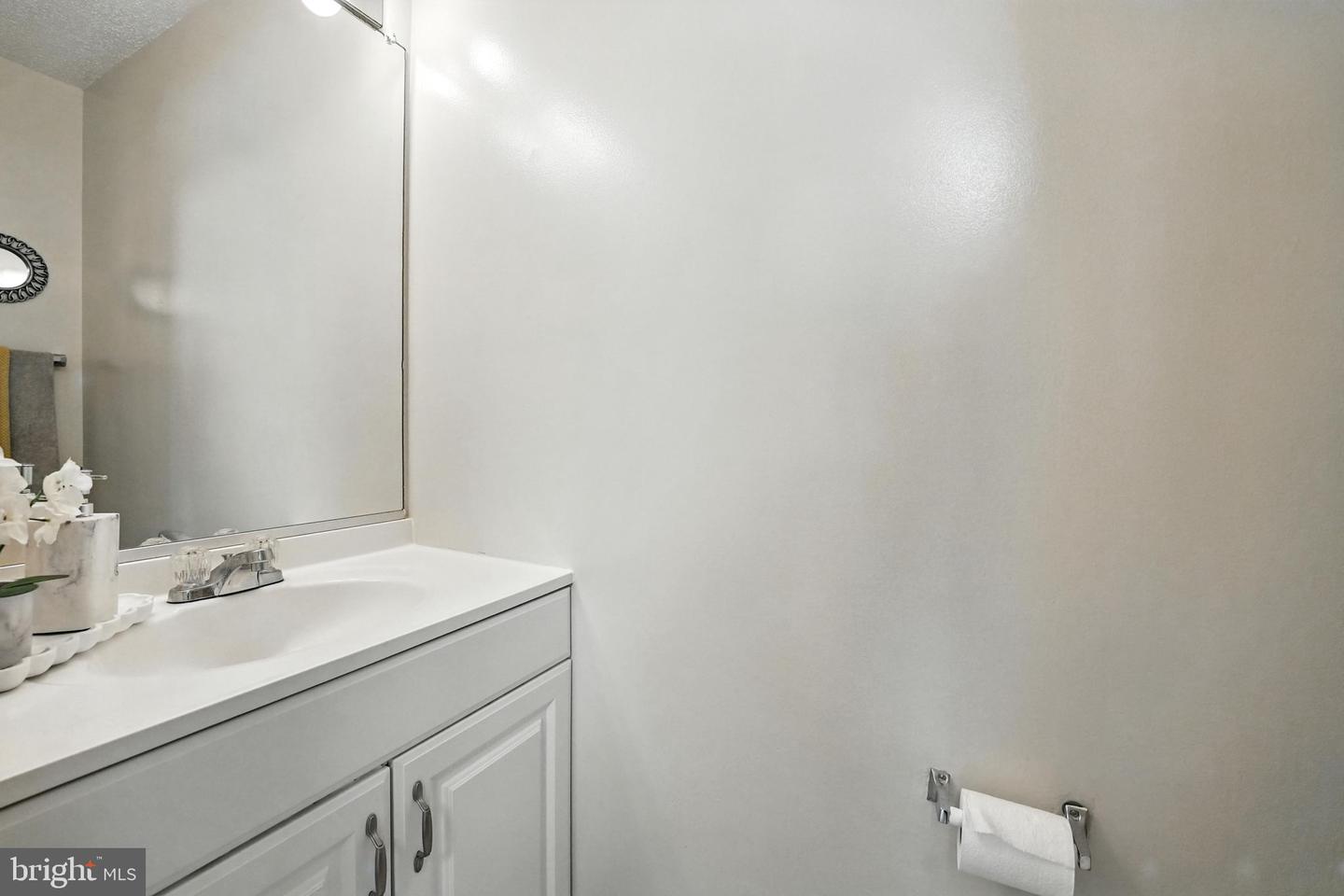 6529 OLD CARRIAGE DR, ALEXANDRIA, Virginia 22315, 3 Bedrooms Bedrooms, ,1 BathroomBathrooms,Residential,For sale,6529 OLD CARRIAGE DR,VAFX2250698 MLS # VAFX2250698