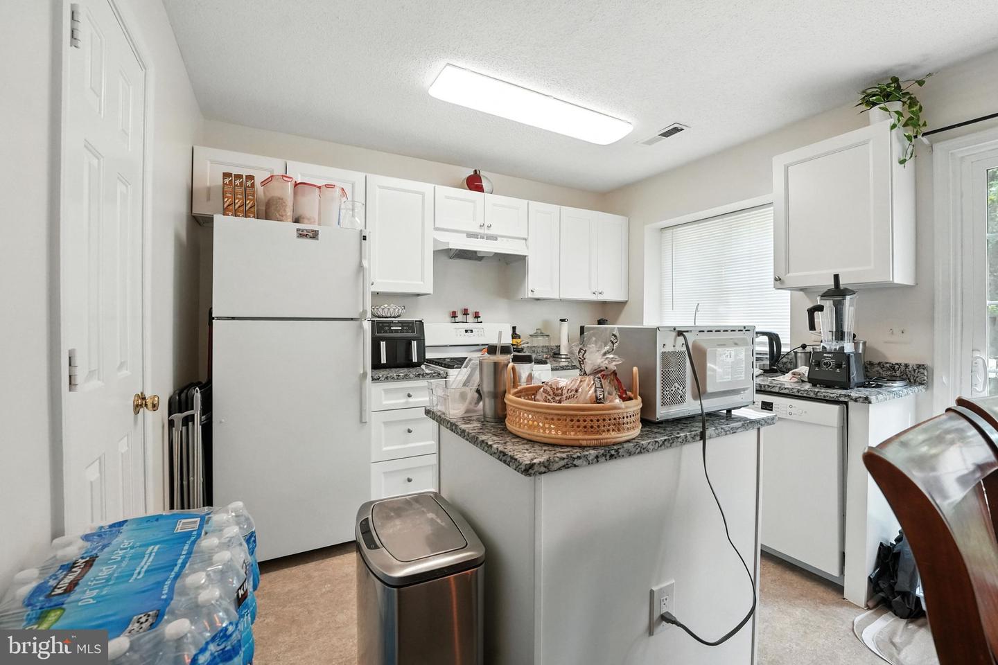6529 OLD CARRIAGE DR, ALEXANDRIA, Virginia 22315, 3 Bedrooms Bedrooms, ,1 BathroomBathrooms,Residential,For sale,6529 OLD CARRIAGE DR,VAFX2250698 MLS # VAFX2250698