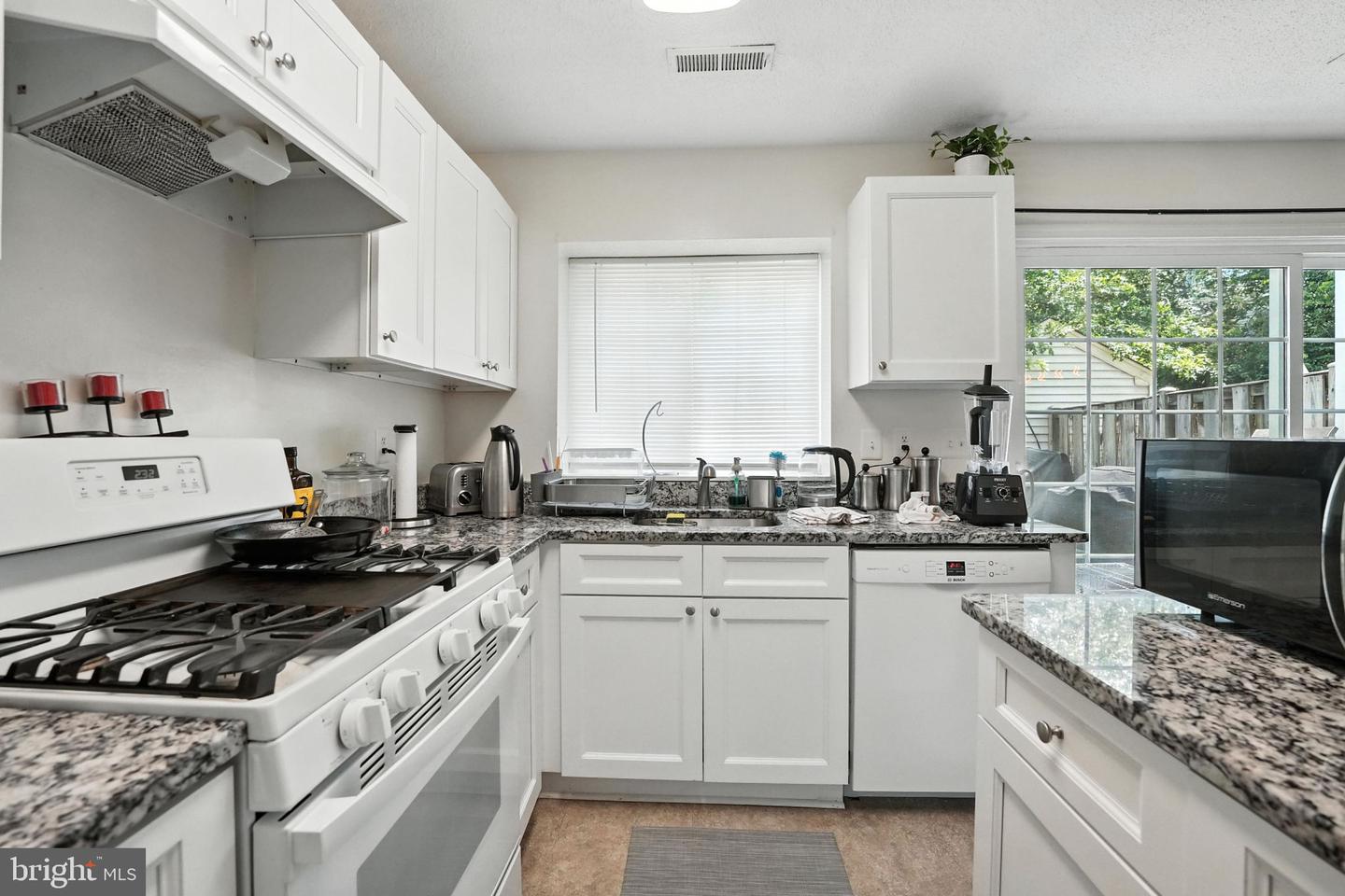 6529 OLD CARRIAGE DR, ALEXANDRIA, Virginia 22315, 3 Bedrooms Bedrooms, ,1 BathroomBathrooms,Residential,For sale,6529 OLD CARRIAGE DR,VAFX2250698 MLS # VAFX2250698