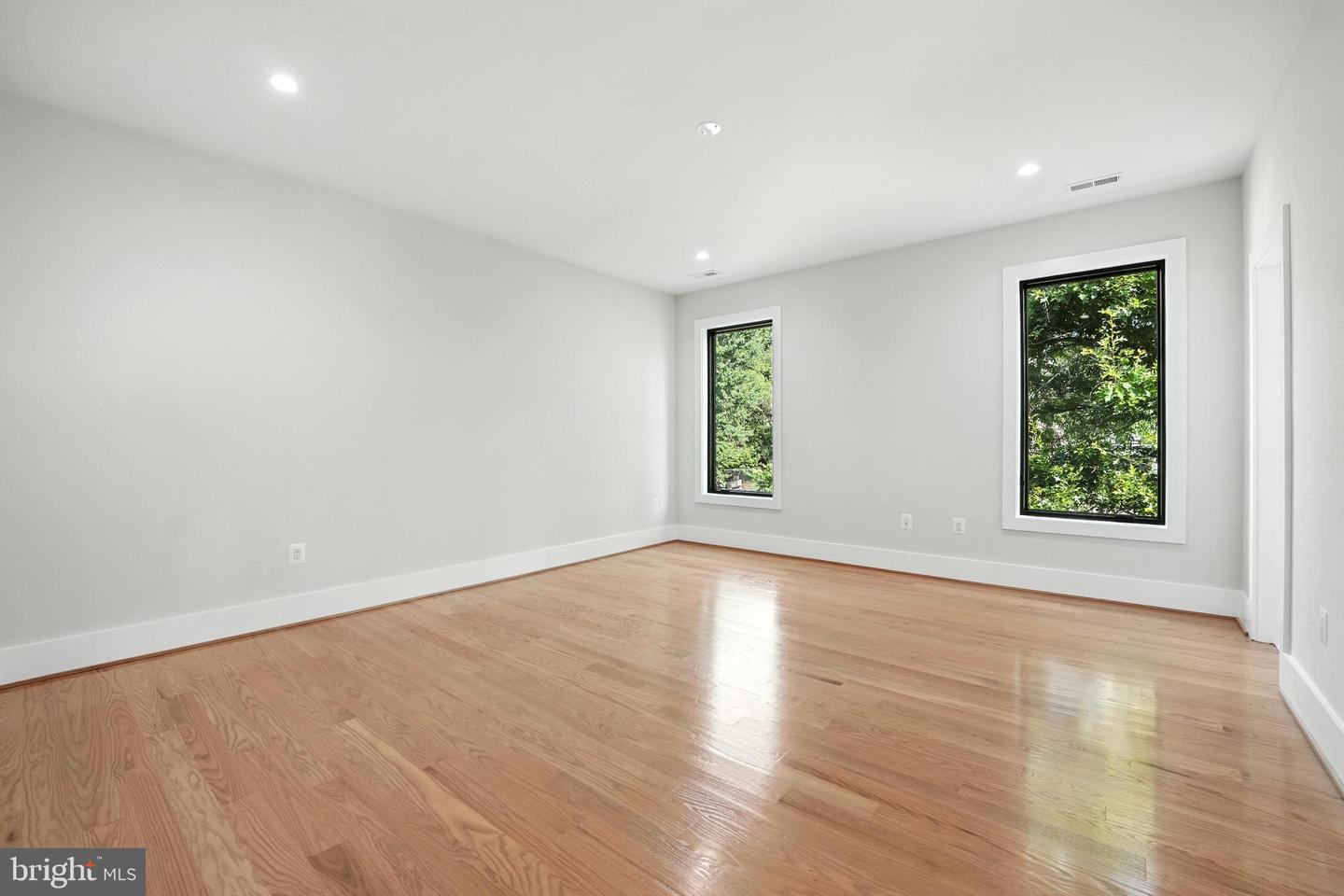 1910 CHERRI DR, FALLS CHURCH, Virginia 22043, 7 Bedrooms Bedrooms, ,7 BathroomsBathrooms,Residential,For sale,1910 CHERRI DR,VAFX2250874 MLS # VAFX2250874