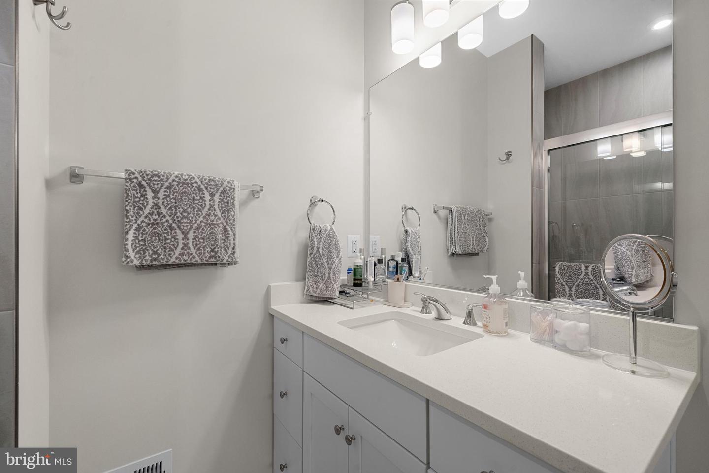 13517 SAYWARD BLVD #80, HERNDON, Virginia 20171, 3 Bedrooms Bedrooms, ,2 BathroomsBathrooms,Residential,For sale,13517 SAYWARD BLVD #80,VAFX2251062 MLS # VAFX2251062