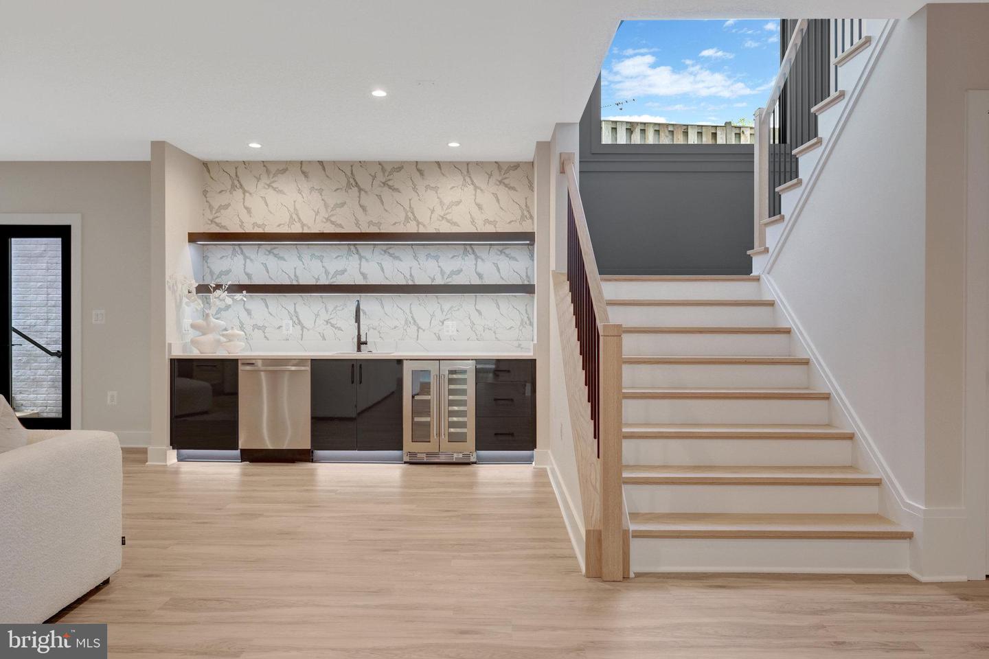 6514 BYRNES DR, MCLEAN, Virginia 22101, 6 Bedrooms Bedrooms, ,6 BathroomsBathrooms,Residential,For sale,6514 BYRNES DR,VAFX2252218 MLS # VAFX2252218