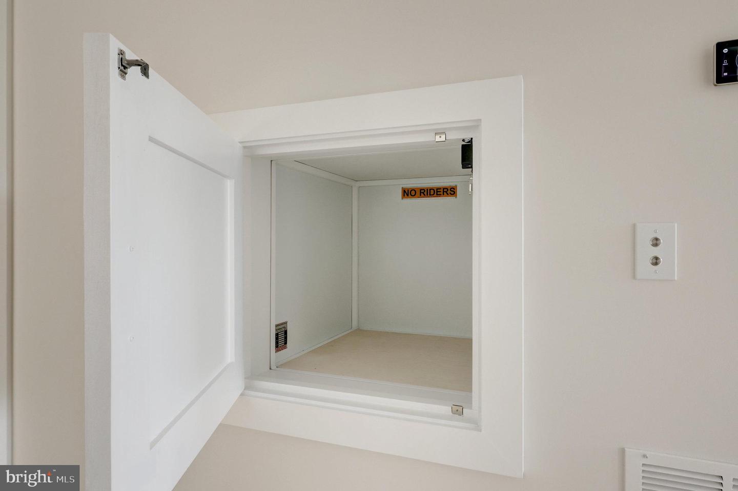 6514 BYRNES DR, MCLEAN, Virginia 22101, 6 Bedrooms Bedrooms, ,6 BathroomsBathrooms,Residential,For sale,6514 BYRNES DR,VAFX2252218 MLS # VAFX2252218 6514 BYRNES DR, MCLEAN, Virginia 22101, 6 Bedrooms Bedrooms, ,6 BathroomsBathrooms,Residential,For sale,6514 BYRNES DR,VAFX2252218 MLS # VAFX2252218