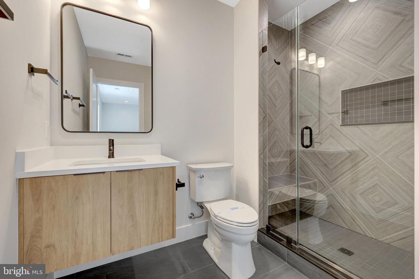 6514 BYRNES DR, MCLEAN, Virginia 22101, 6 Bedrooms Bedrooms, ,6 BathroomsBathrooms,Residential,For sale,6514 BYRNES DR,VAFX2252218 MLS # VAFX2252218 6514 BYRNES DR, MCLEAN, Virginia 22101, 6 Bedrooms Bedrooms, ,6 BathroomsBathrooms,Residential,For sale,6514 BYRNES DR,VAFX2252218 MLS # VAFX2252218